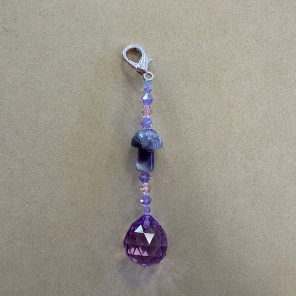 Handmade Amethyst Keychains - Picture 4 of 4